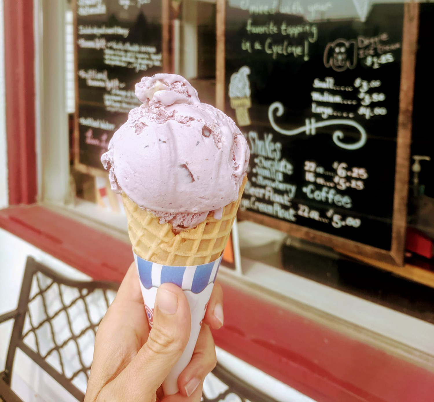 Ice Cream, Frozen Yogurt + Smoothies Love Pittsfield MA